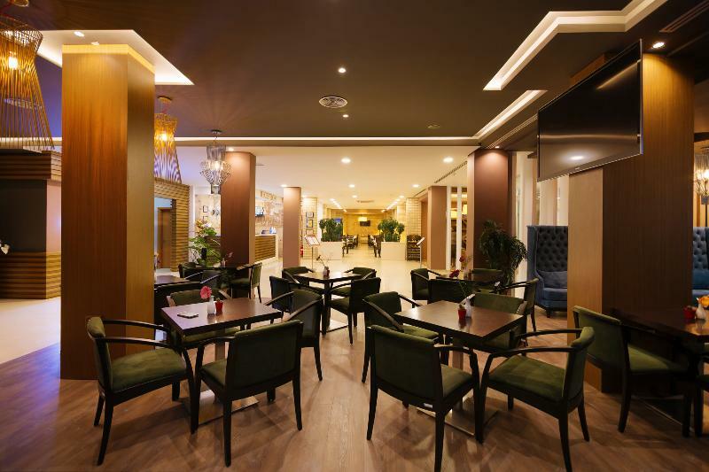 Akileda Hotel Kryemedhej Экстерьер фото