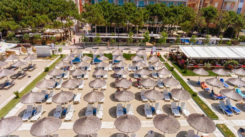 Akileda Hotel Kryemedhej Экстерьер фото